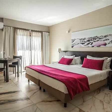 Topazio Vibe Hotel&apartments Albufeira