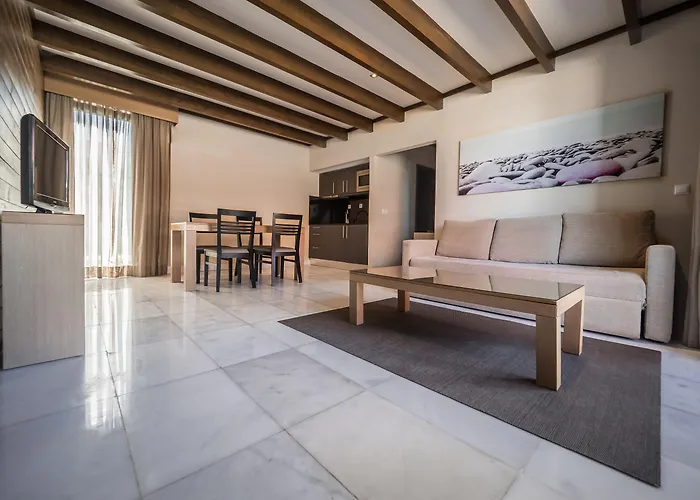 Topazio Vibe & - Adults Friendly Apart Otel Albufeira